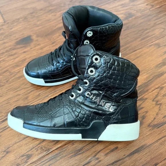 Chanel Unisex  Black High-Top Sneakers - Picture 7 of 16